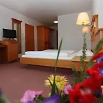 Krone 4* Roggenbeuren