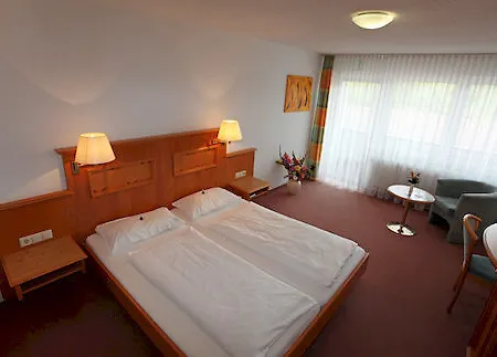 Krone מלון Roggenbeuren